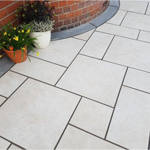 Load image into Gallery viewer, Ivory Cream Porcelain Mixed Size Pack x 20mm-Eclipse Fencing
